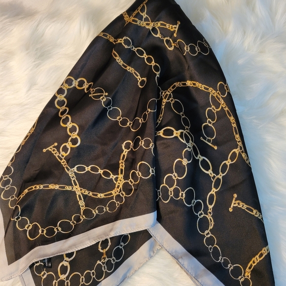 Black and Gold Chain Print Scarf 25x25 - Picture 5 of 5